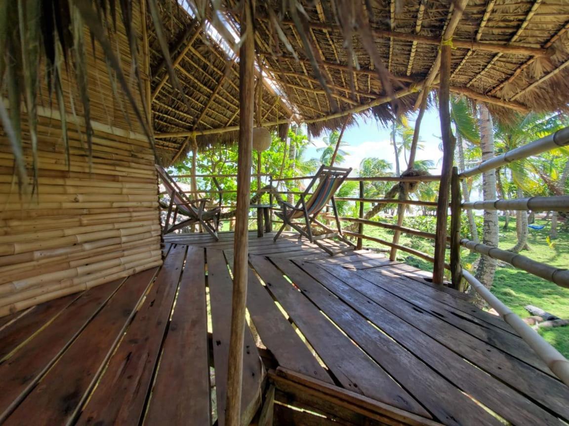 Derek'S Place Eco-Lodge Литтл-Корн-Айленд Экстерьер фото