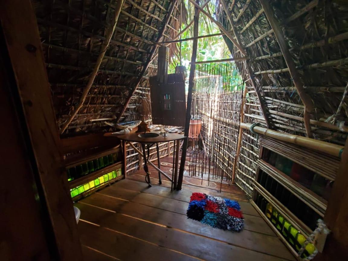 Derek'S Place Eco-Lodge Литтл-Корн-Айленд Экстерьер фото